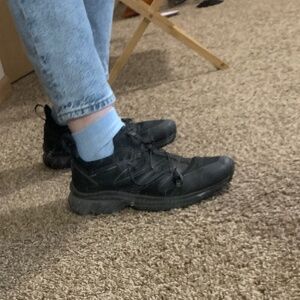 Black women Salomon shoes XT Rush 2